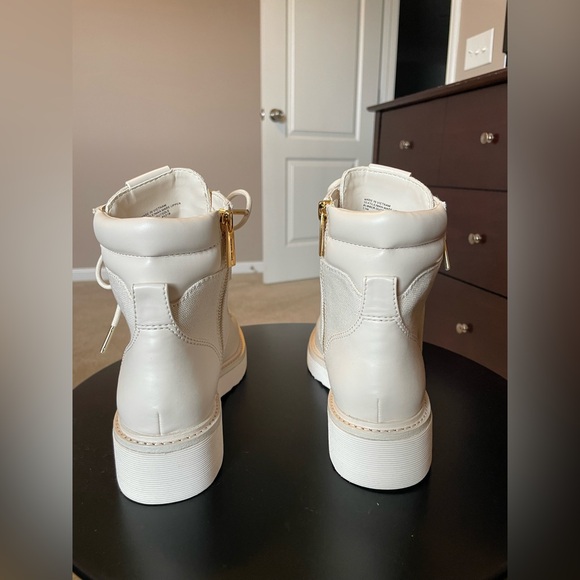 Michael Kors Trudy Boots - Picture 4 of 8